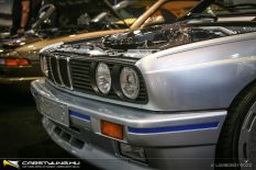 BMW :: E30 M3