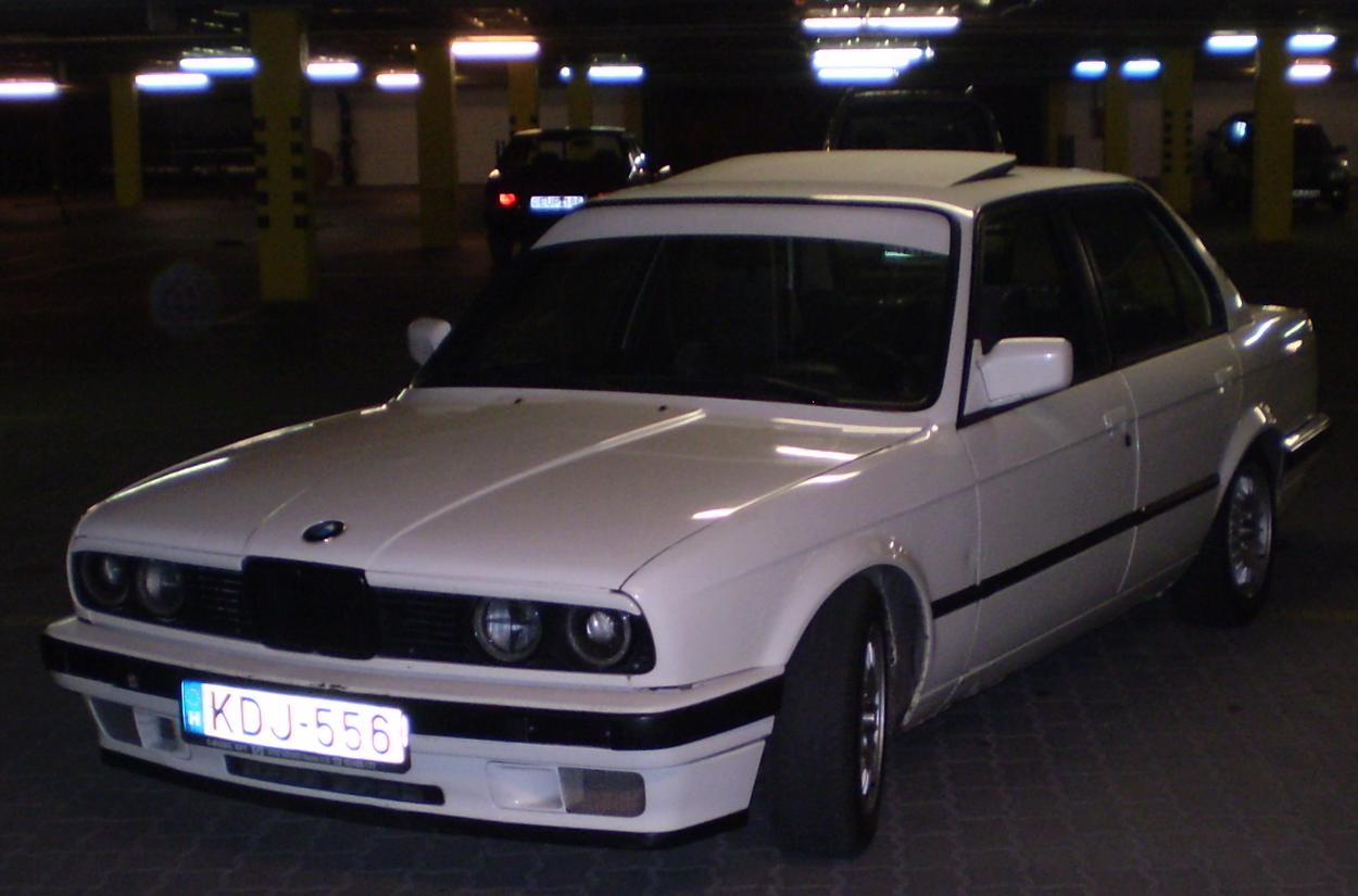 BMW 324D