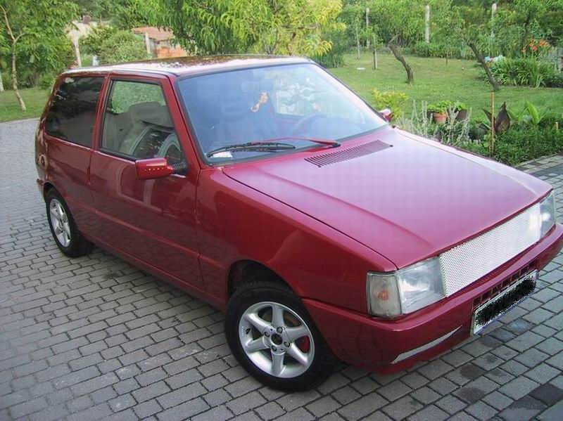 Fiat Uno Turbo     Gaby11