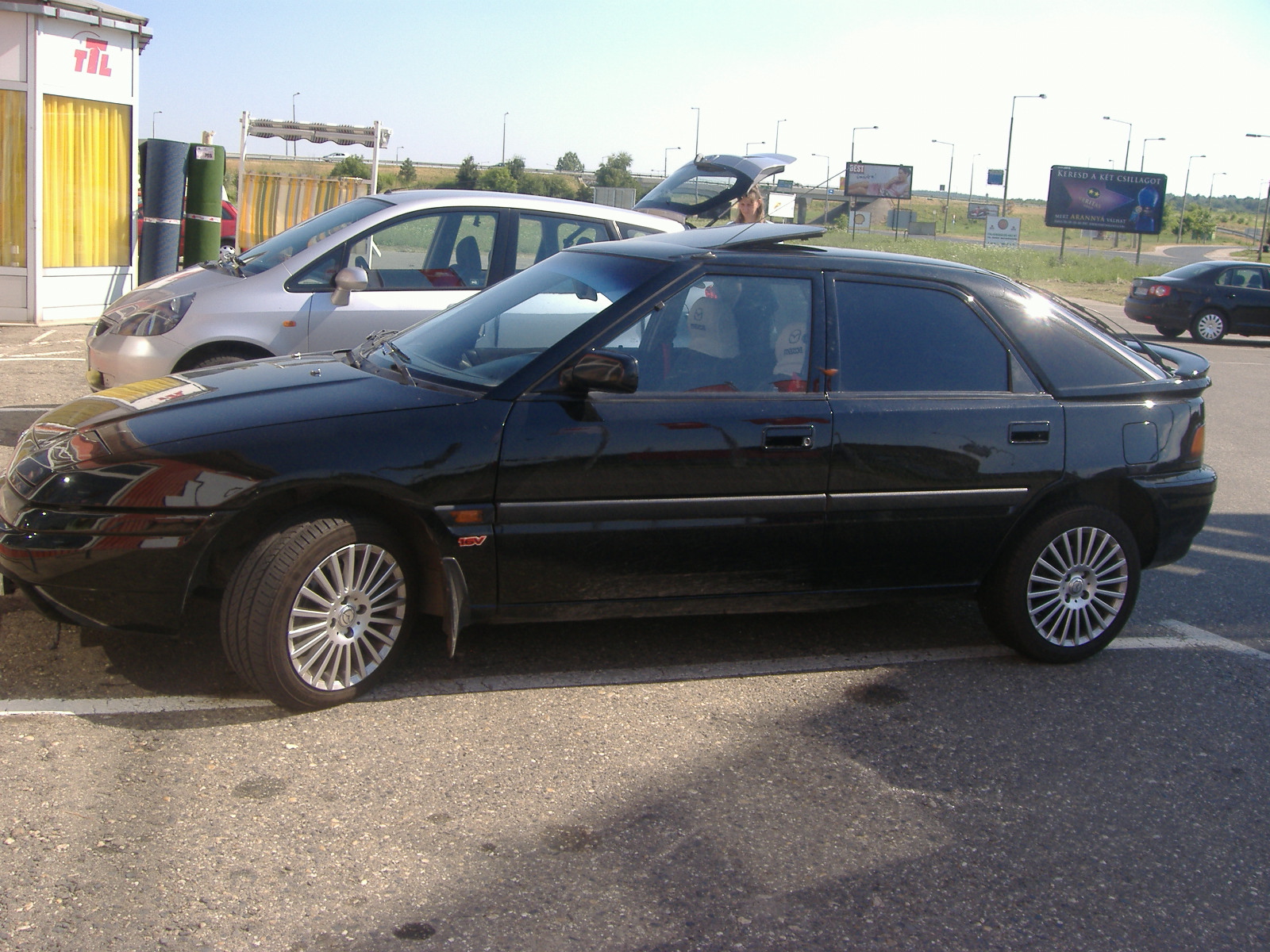 Mazda 323 F (BG)