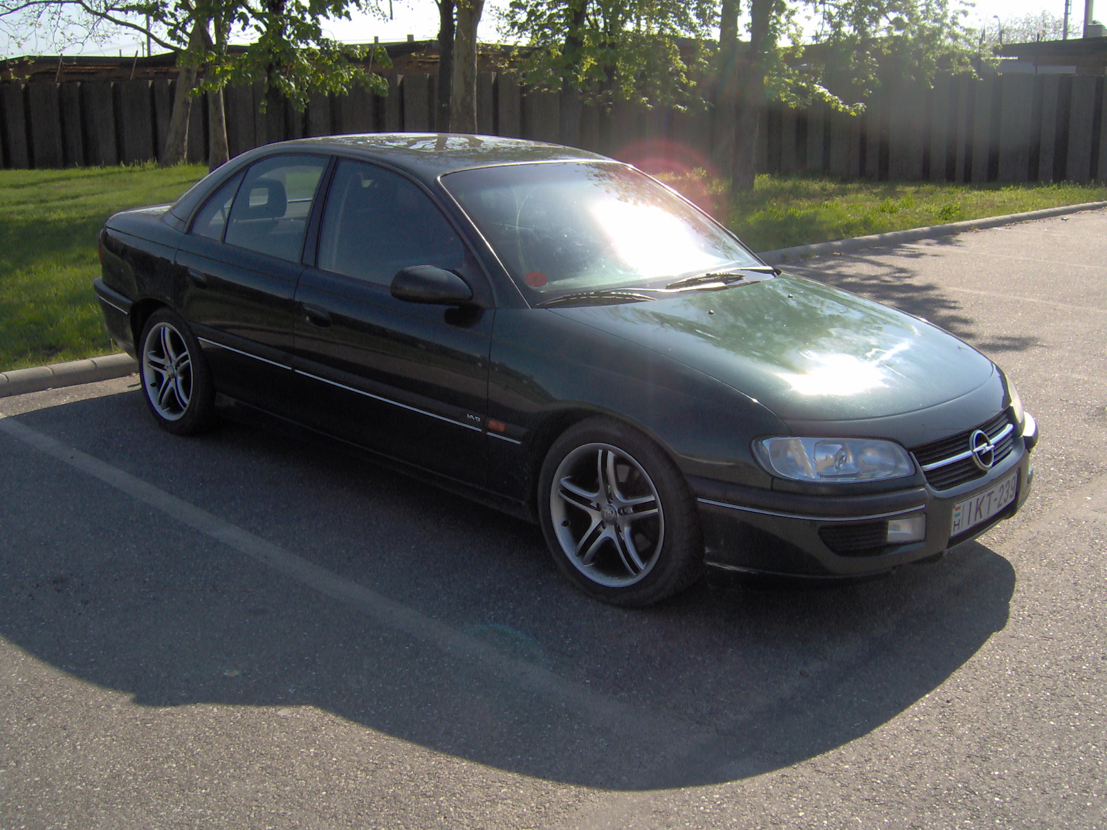 Opel  Omega MV6