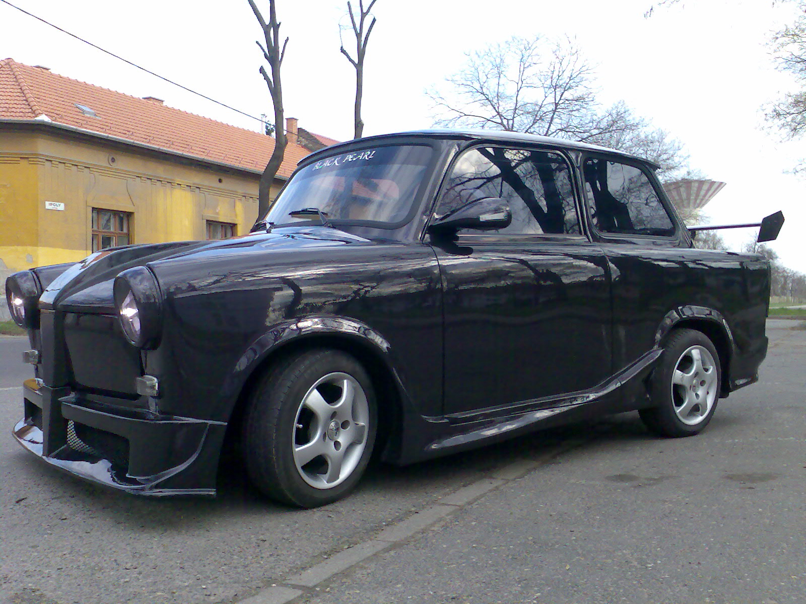 Trabant ELADVA!