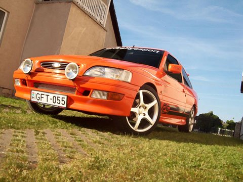 FORD Escort RS 2000