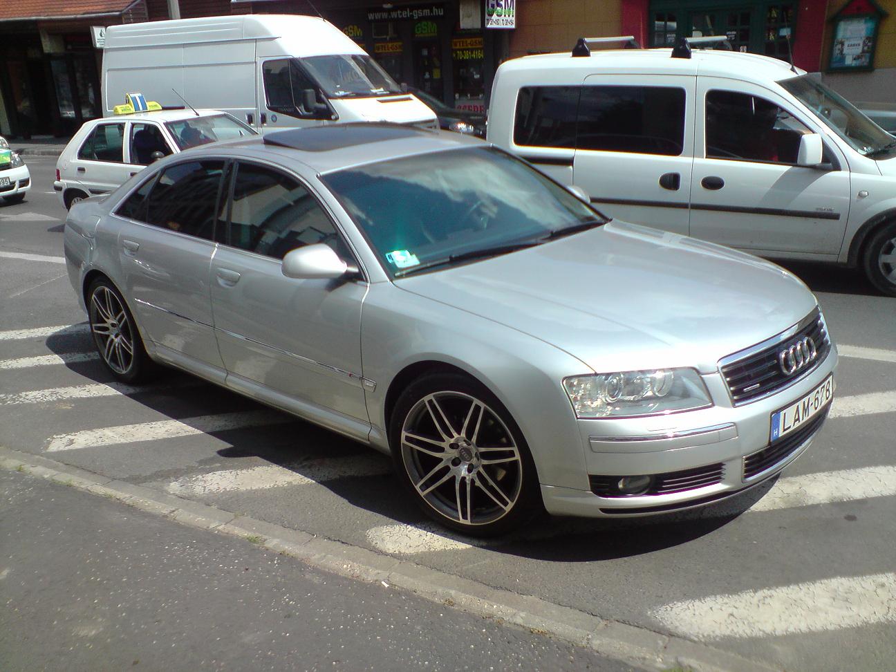 Audi A8 S-LINE Quattro