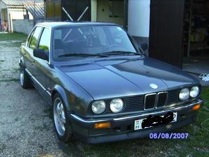 BMW  E30 324D 